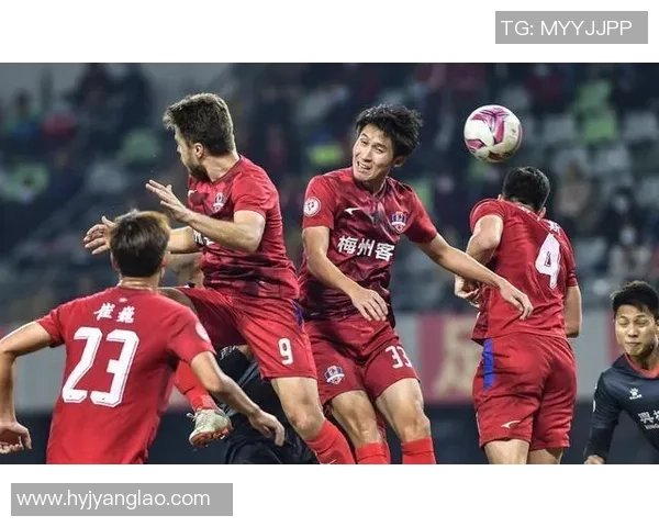 武汉足球队的反击革新之路:重塑战术与团队精神的全新篇章 武汉足球队的反击革新之路:重塑战术与团队精神的全新篇章